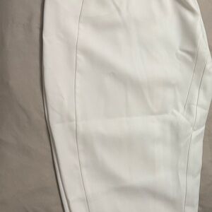 HALARA white pants